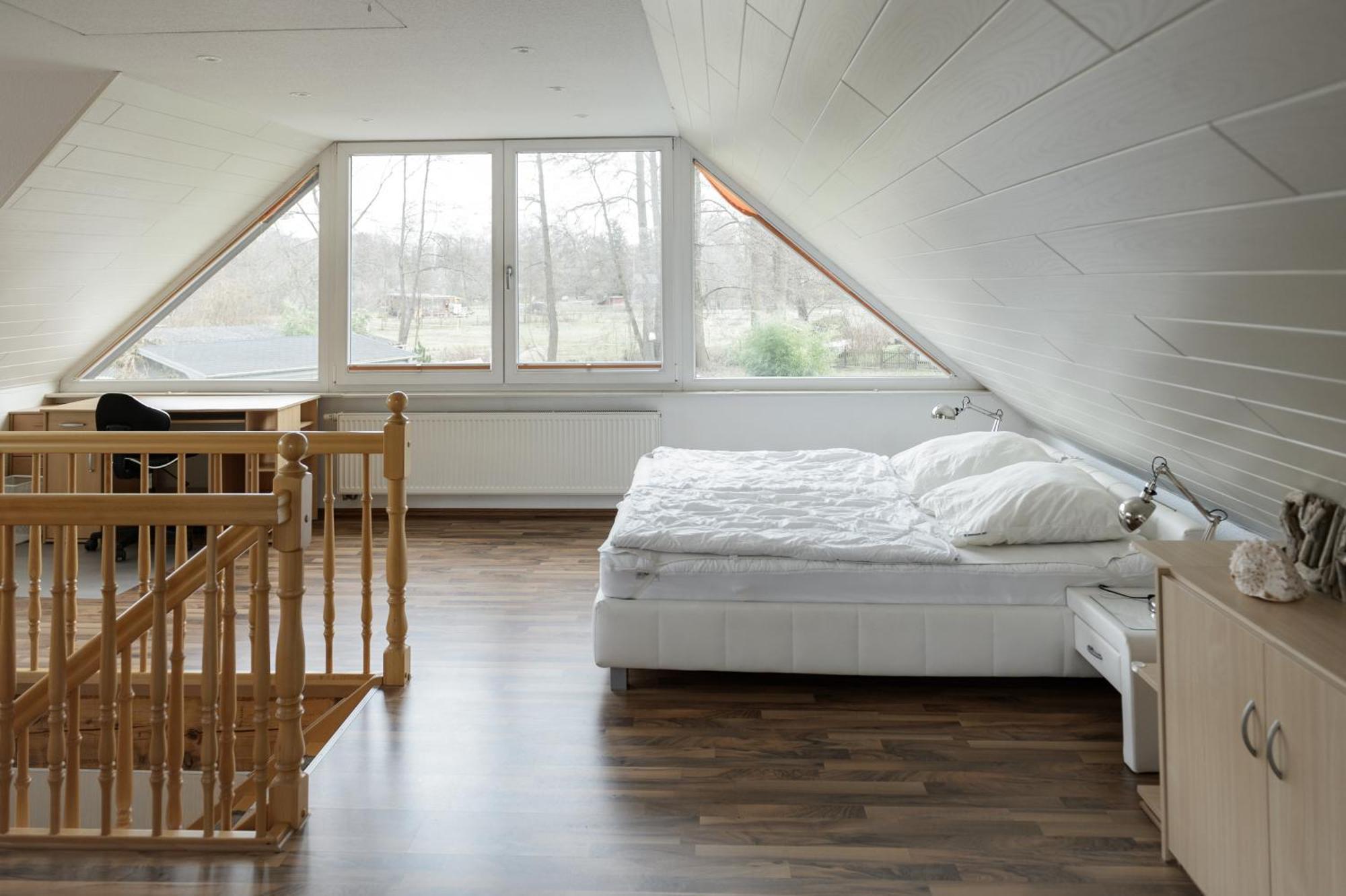 Ferienhaus Direkt An Der Spree Mit Whirlpool Und Sauna Berlim Exterior foto